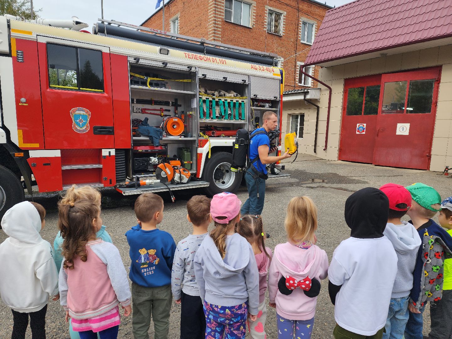 красноармейск, городской округ пушкинский, пожарная часть, экскурсия, дети,