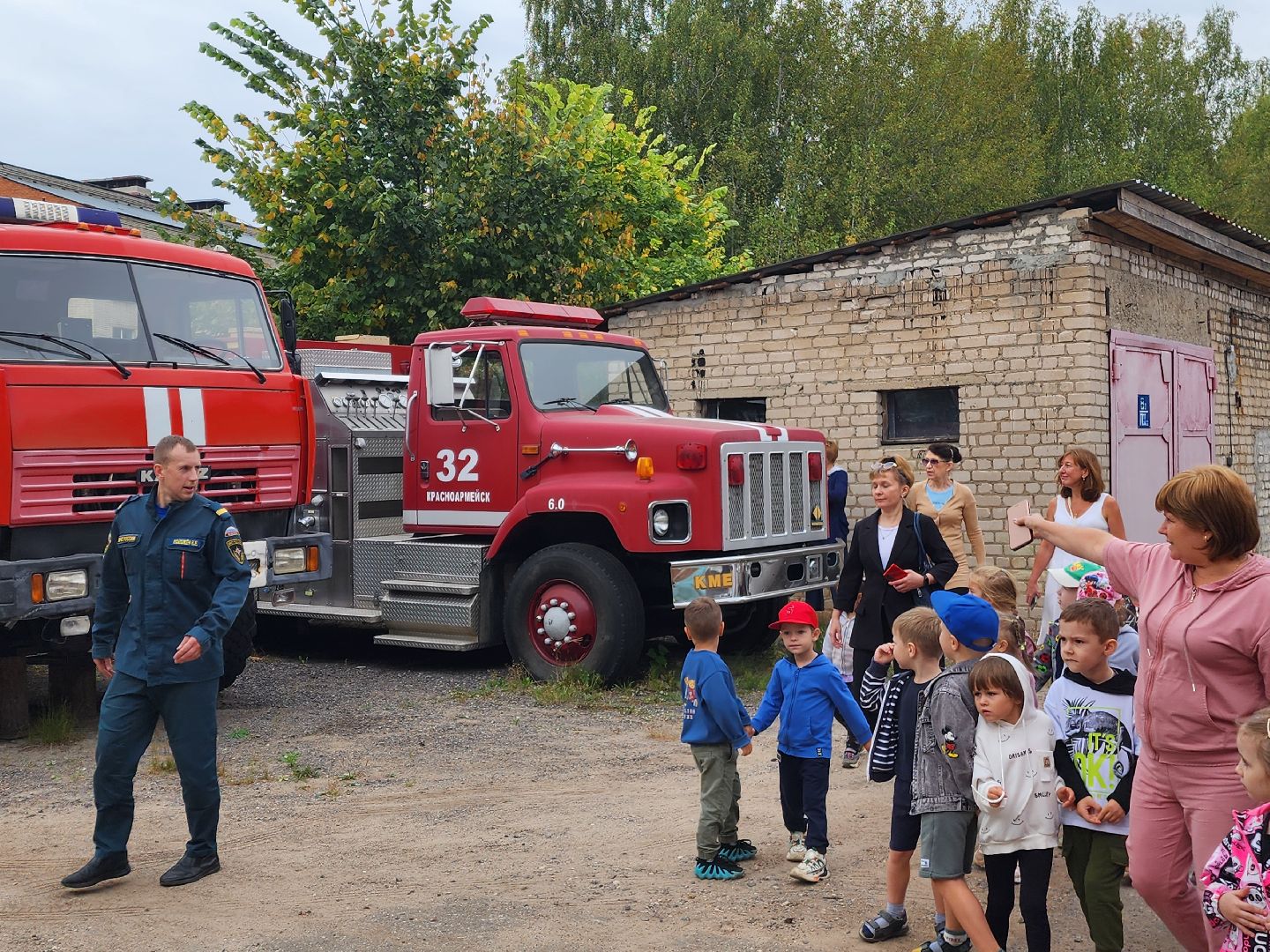 красноармейск, городской округ пушкинский, пожарная часть, экскурсия, дети,