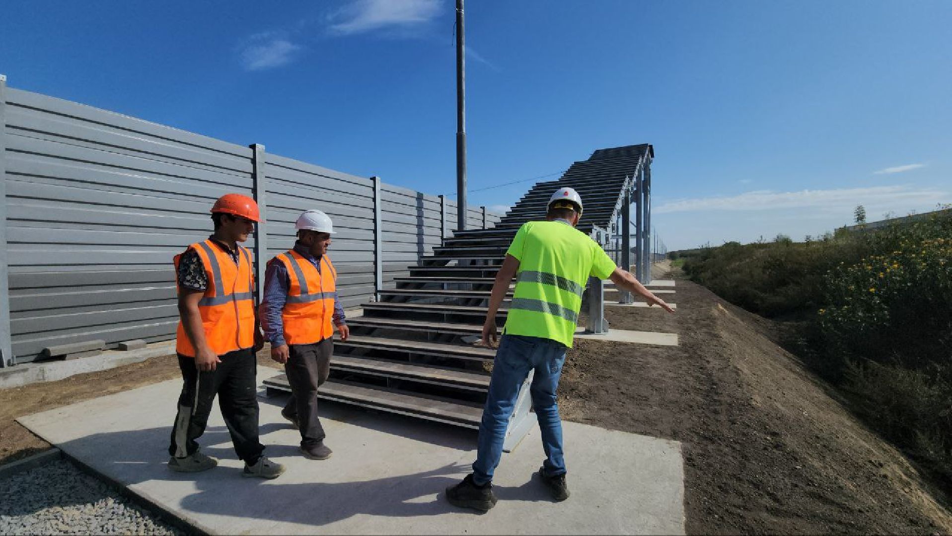 Строительство, автодорога, Урал М5, строители,