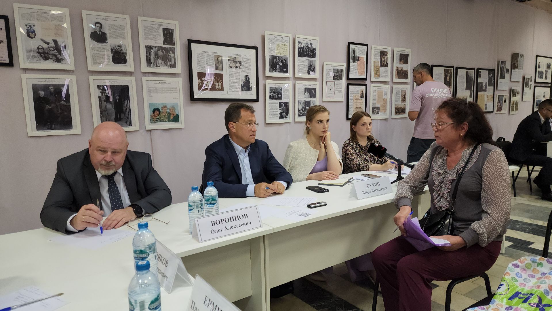 жители, общество, электроугли, выездная администрация, глава богородского округа, протечка крыши, управляющая компания, власть,