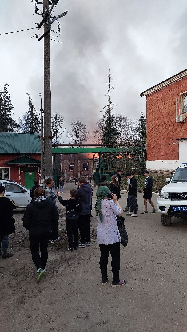 пожар, серпухов, мчс, чп, пожарные, бумажная фабрика