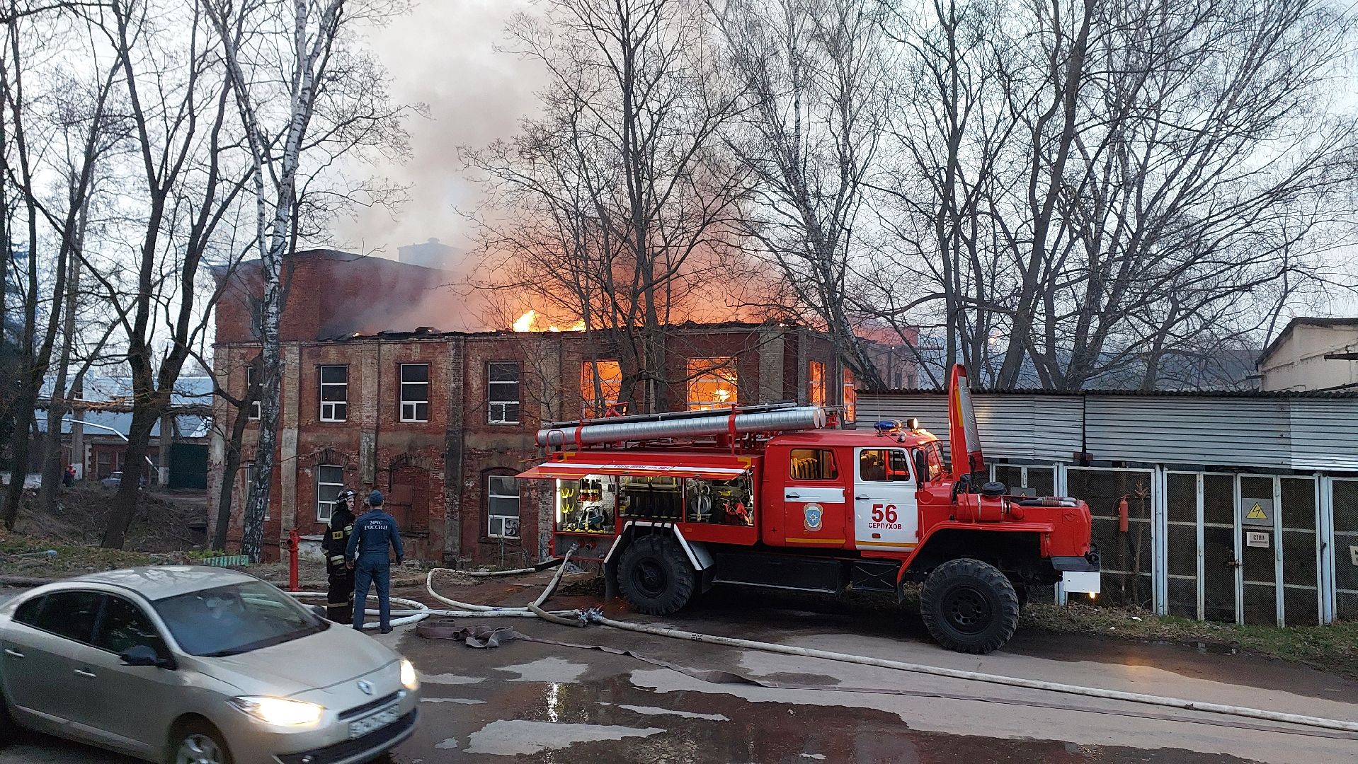 пожар, серпухов, мчс, чп, пожарные, бумажная фабрика