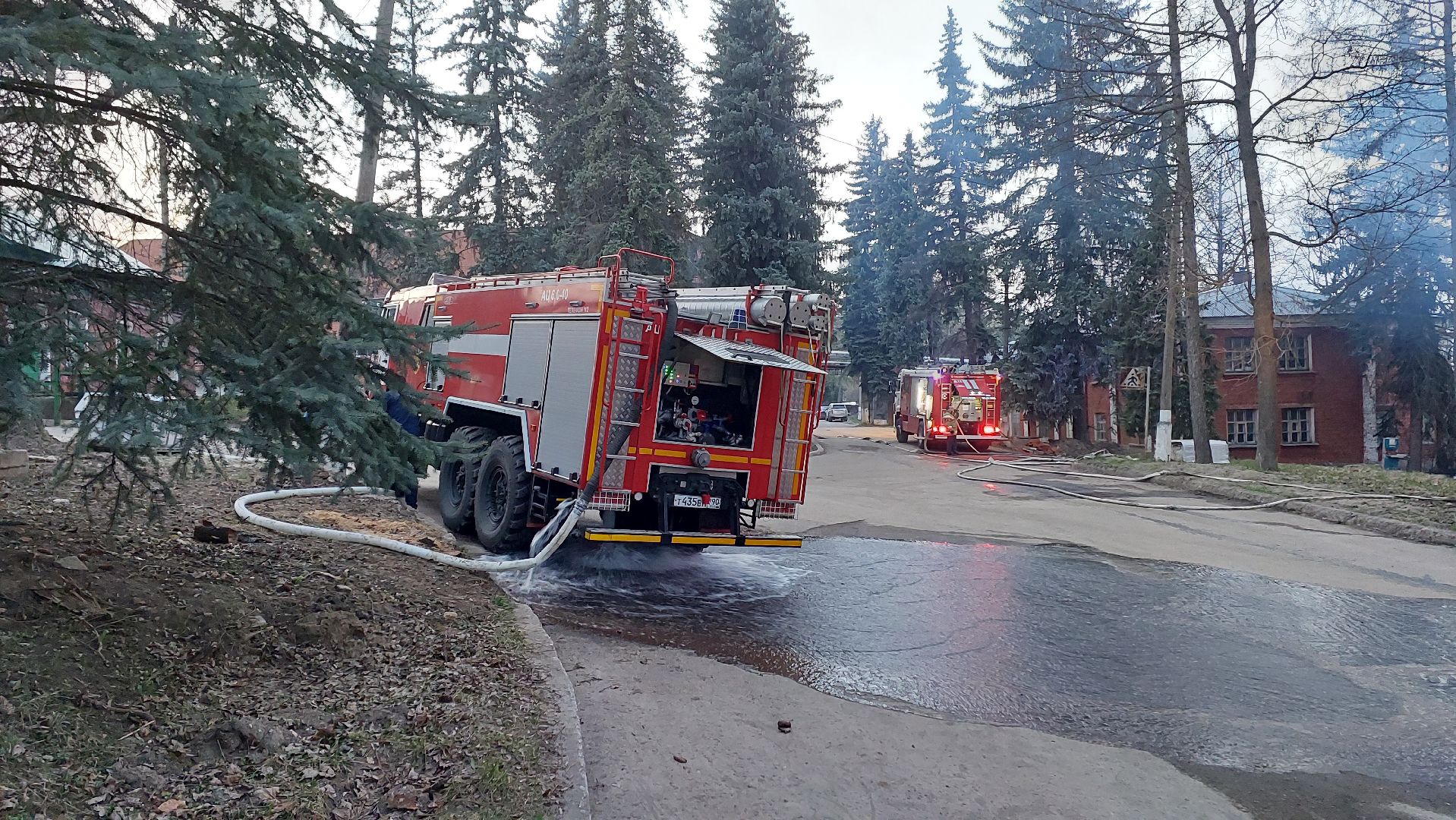 пожар, серпухов, мчс, чп, пожарные, бумажная фабрика