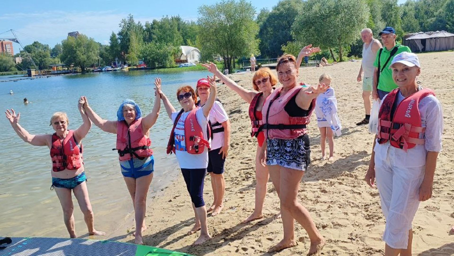 активное долголетие, скандинавская ходьба, губернаторская программа,