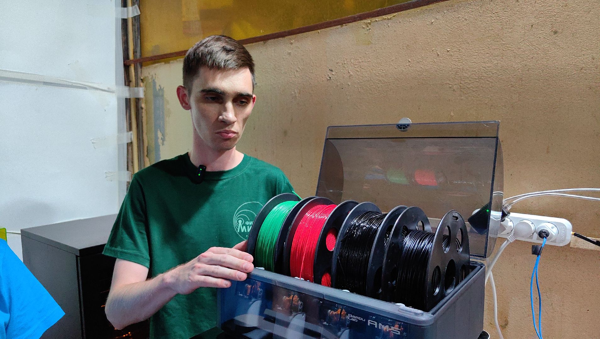 робот, робототехника, контент-мейкер, электронщик, битва роботов,