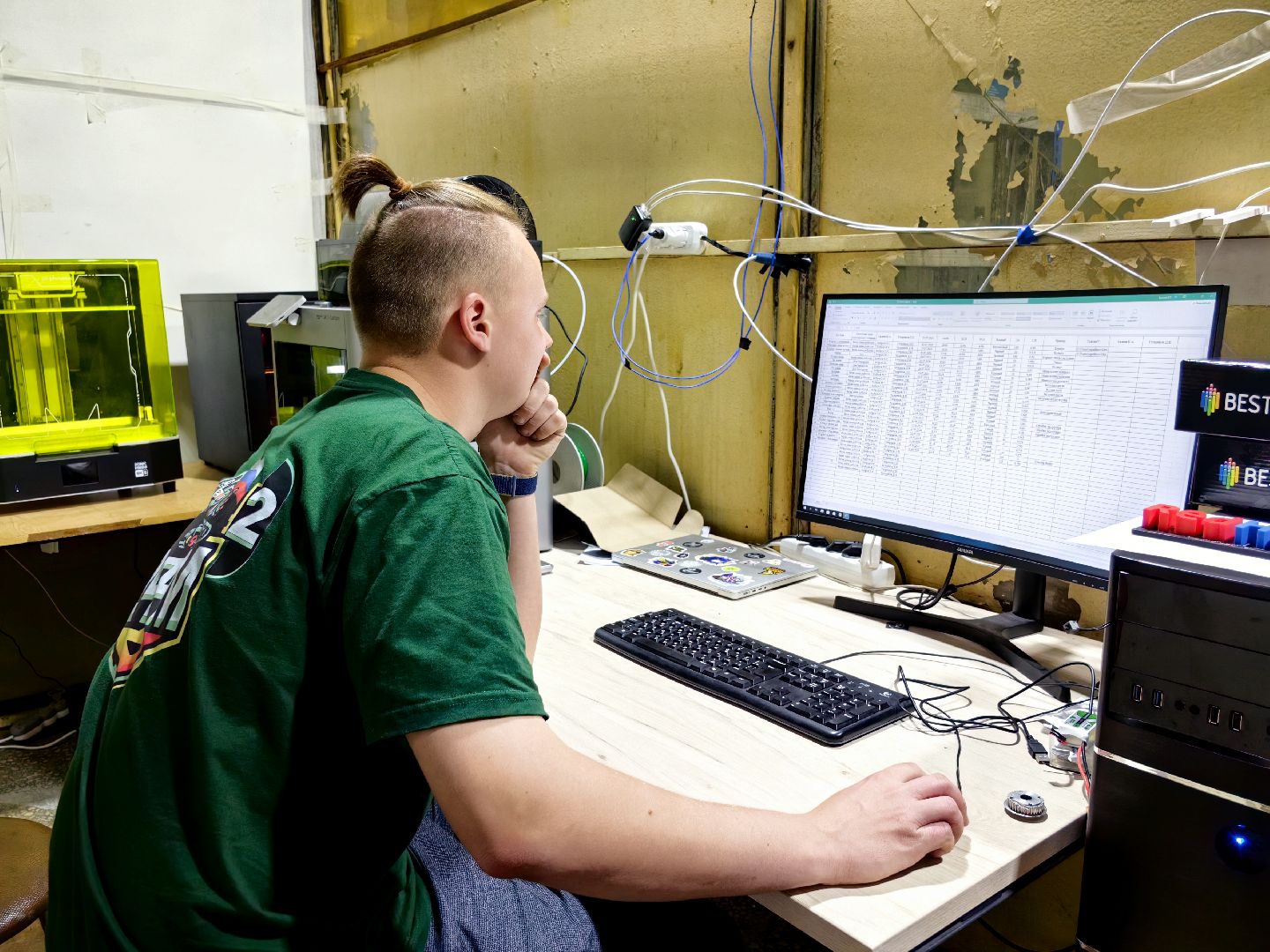 робот, робототехника, контент-мейкер, электронщик, битва роботов,