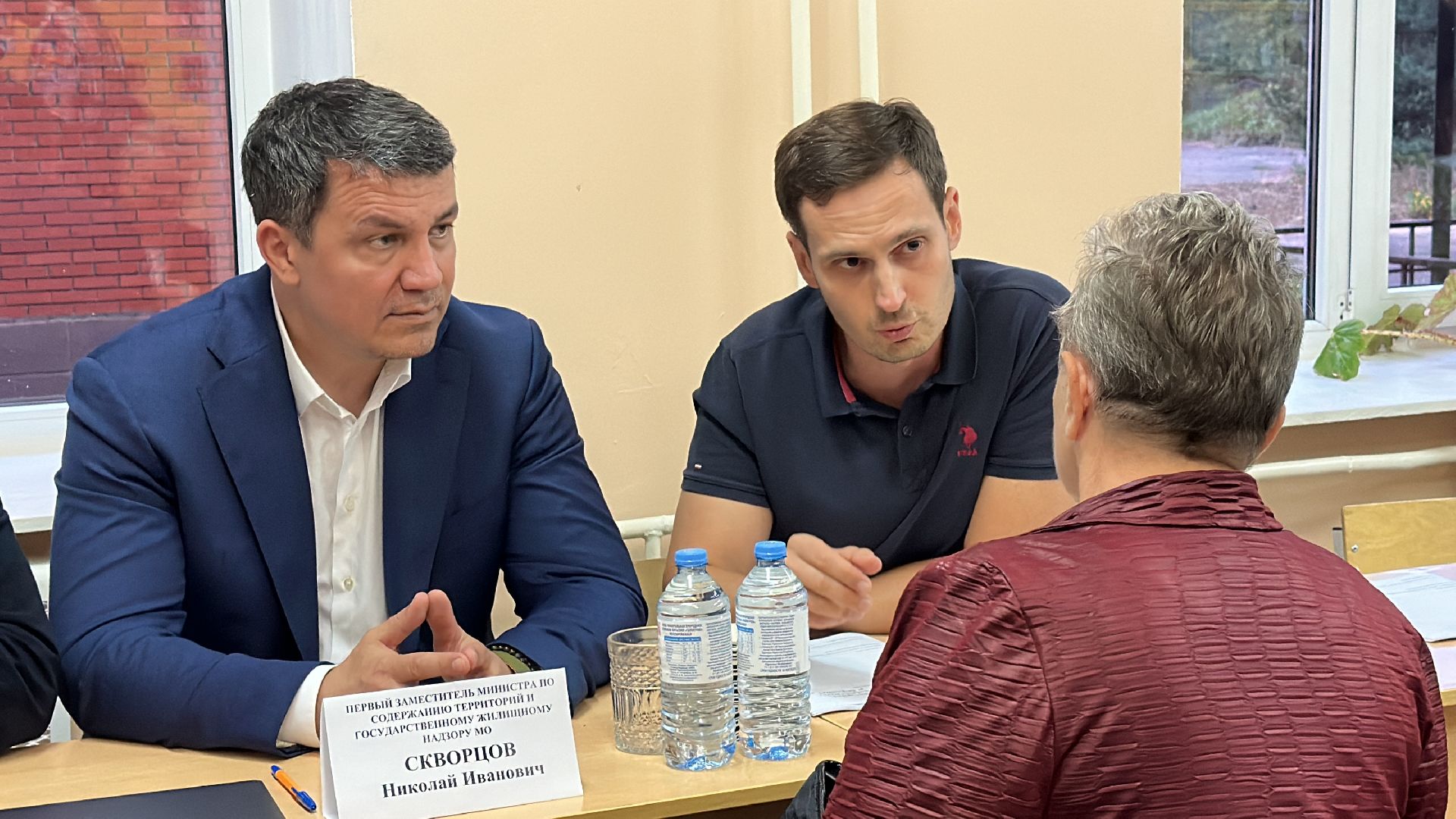 Клин, общество, ЖКХ, контейнерная площадка, контейнер для мусора, люди, выездная администрация,