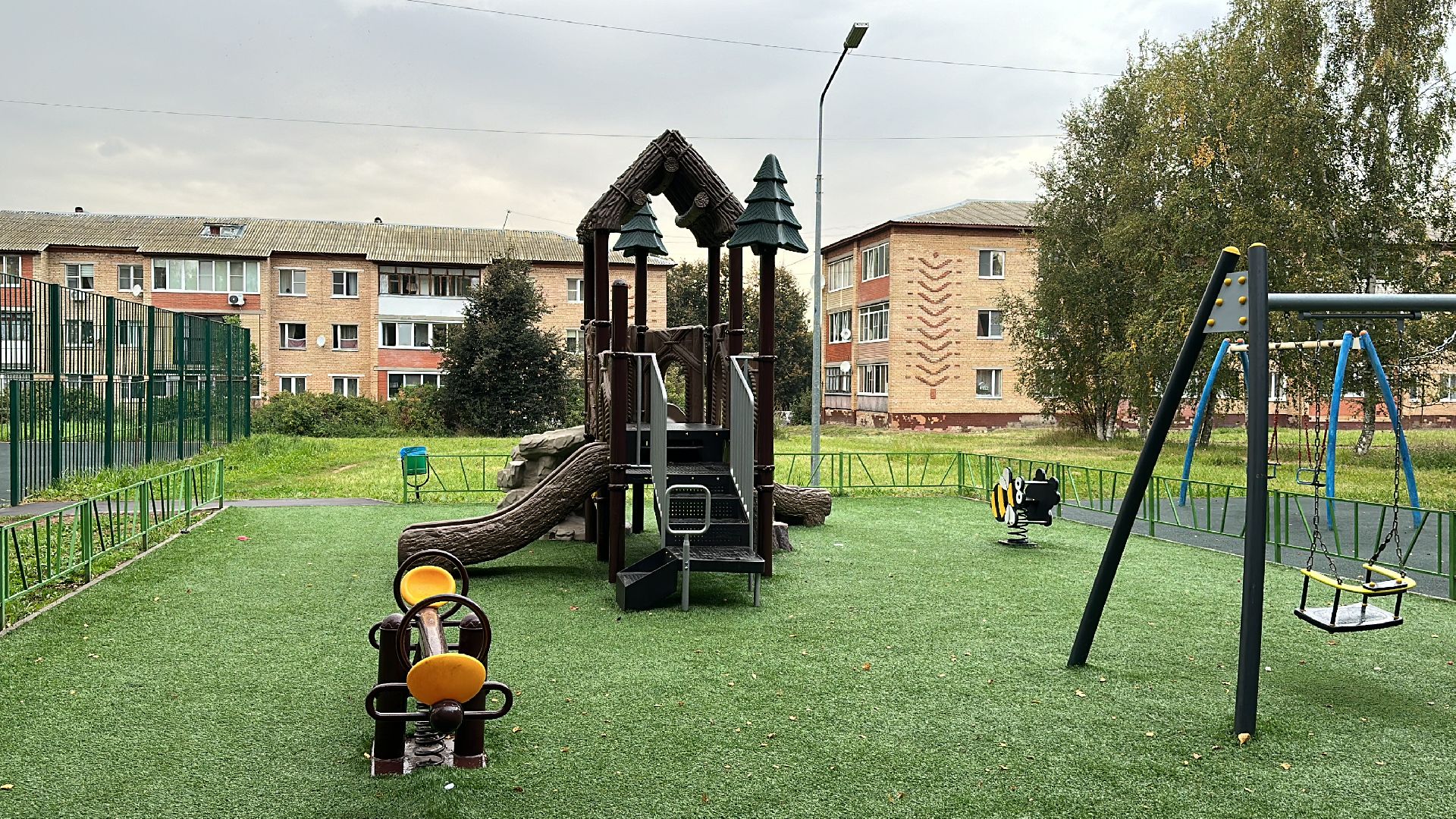 Клин, общество, ЖКХ, контейнерная площадка, контейнер для мусора, люди, выездная администрация,