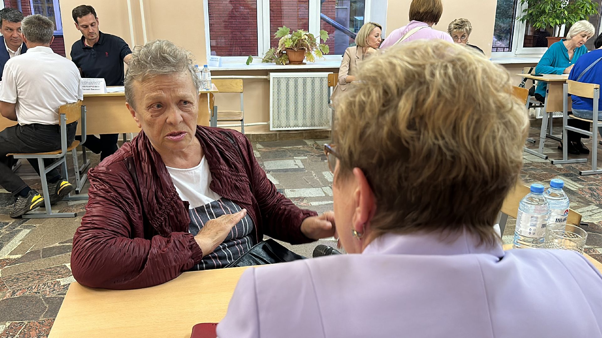 Клин, общество, люди, опиловка деревьев, выездная администрация,