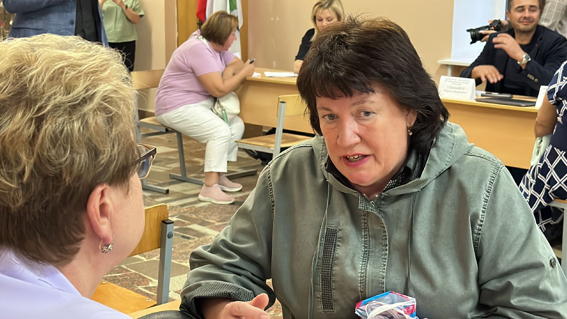 Клин, общество, люди, опиловка деревьев, выездная администрация,