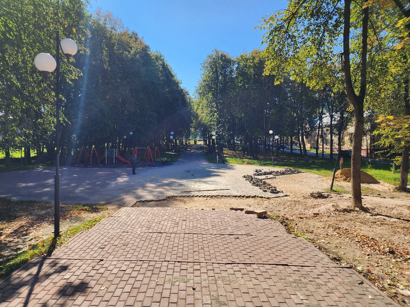 Чехов, сквер Ветеранов, благоустройство, новое покрытие, формирование комфортной городской среды, замена брусчатки,