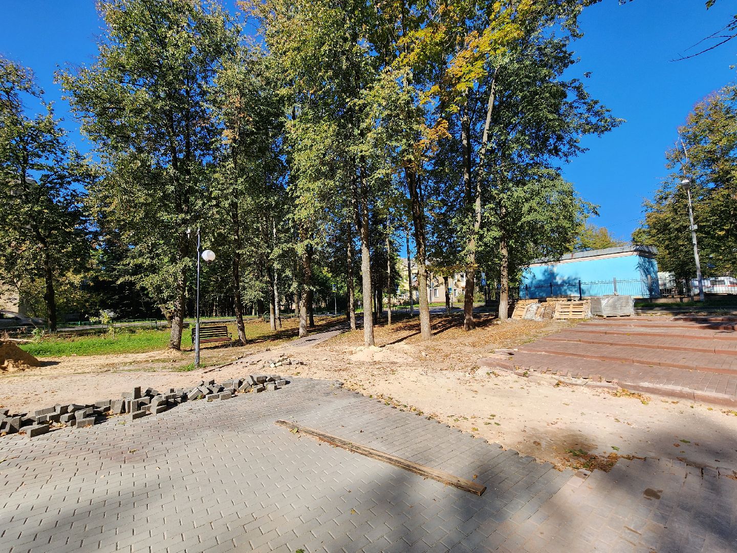 Чехов, сквер Ветеранов, благоустройство, новое покрытие, формирование комфортной городской среды, замена брусчатки,