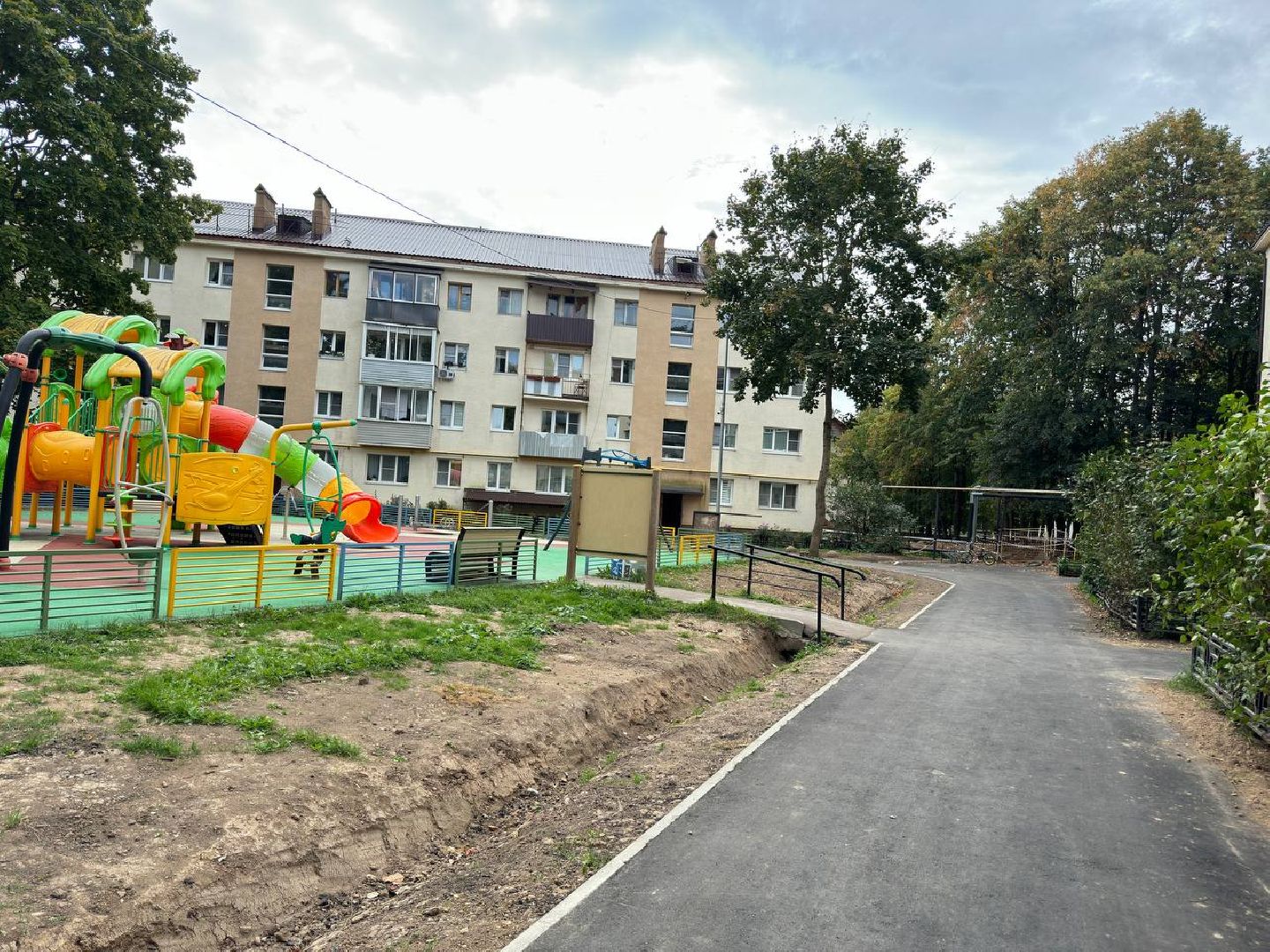 асфальтирование дворов дорог, городской округ восход, бригада рабочих, благоуйстройство,