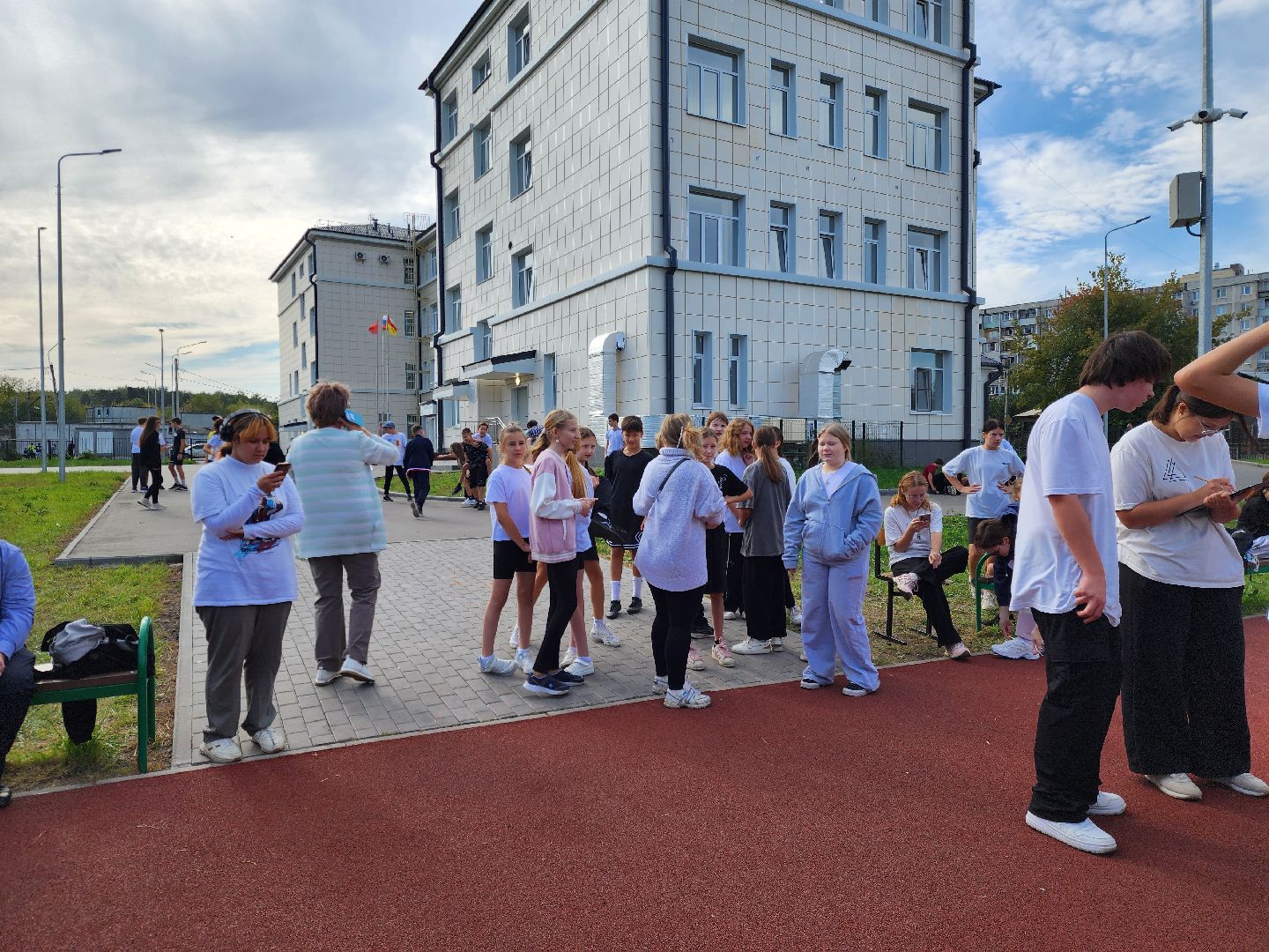 школа, ногинск, жители, общество, спорт, веселые старты, день здоровья, центр образования,