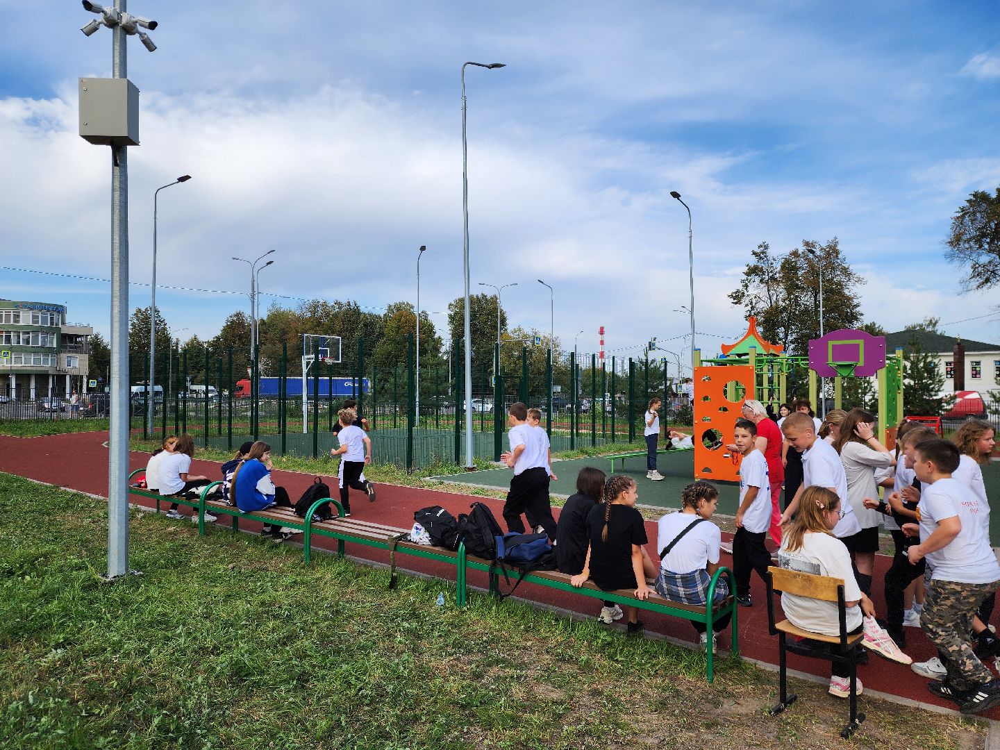 школа, ногинск, жители, общество, спорт, веселые старты, день здоровья, центр образования,