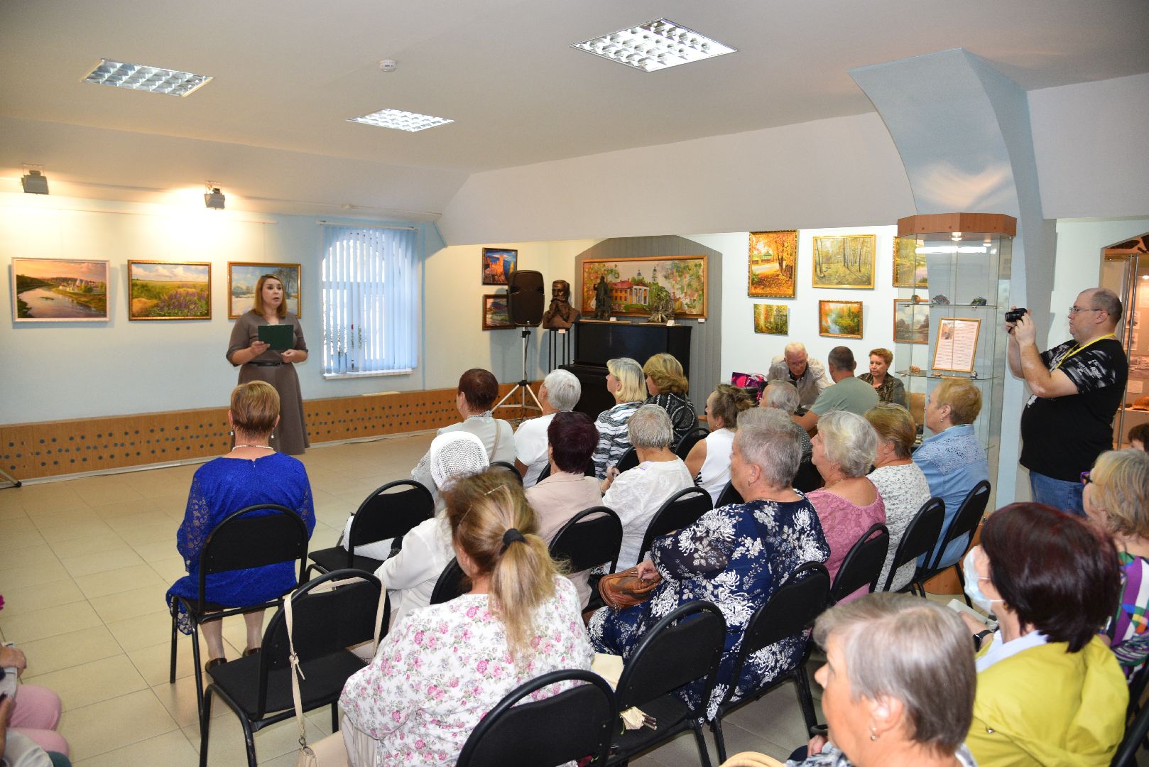 лотошино, лотошинский музей, живопись, выставка,