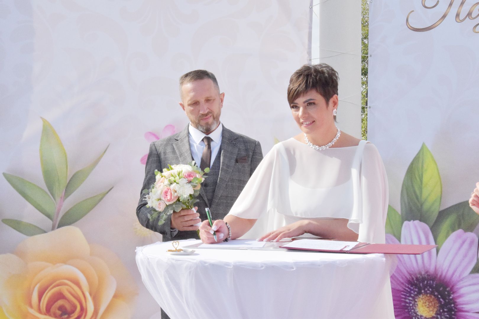 свадьба, выездная регистрация брака, парк крестов брод, Рошаль,