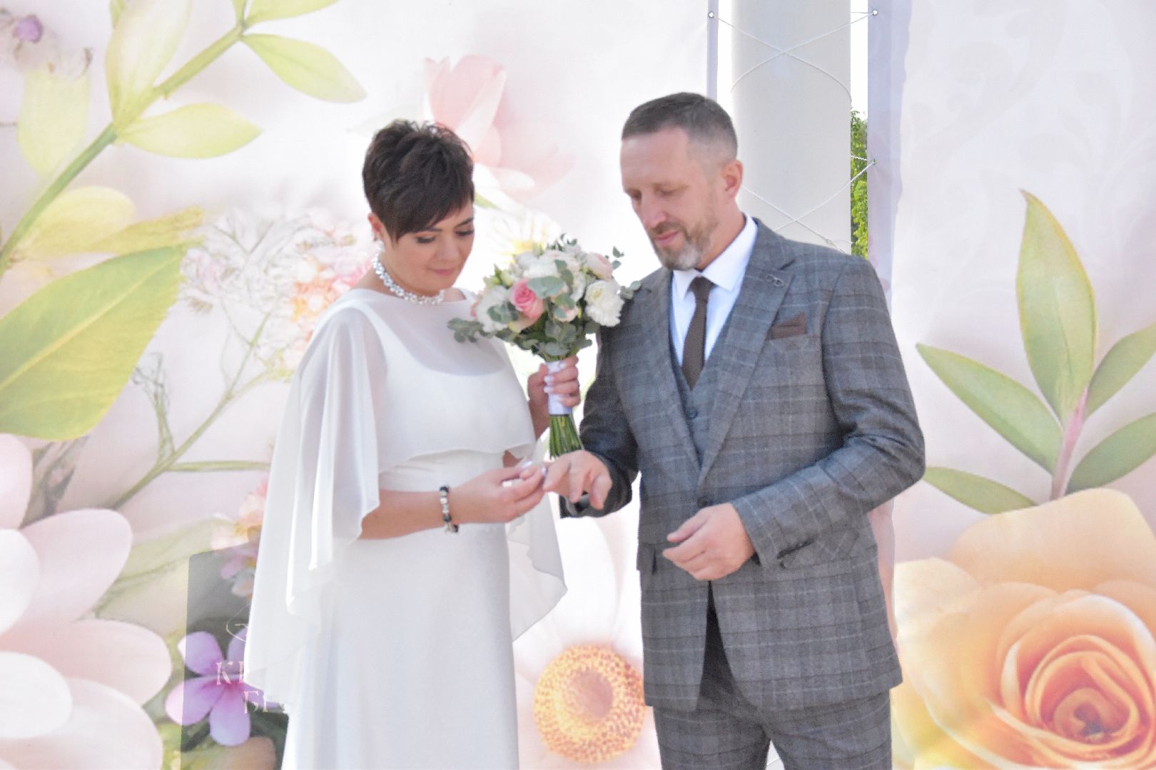 свадьба, выездная регистрация брака, парк крестов брод, Рошаль,