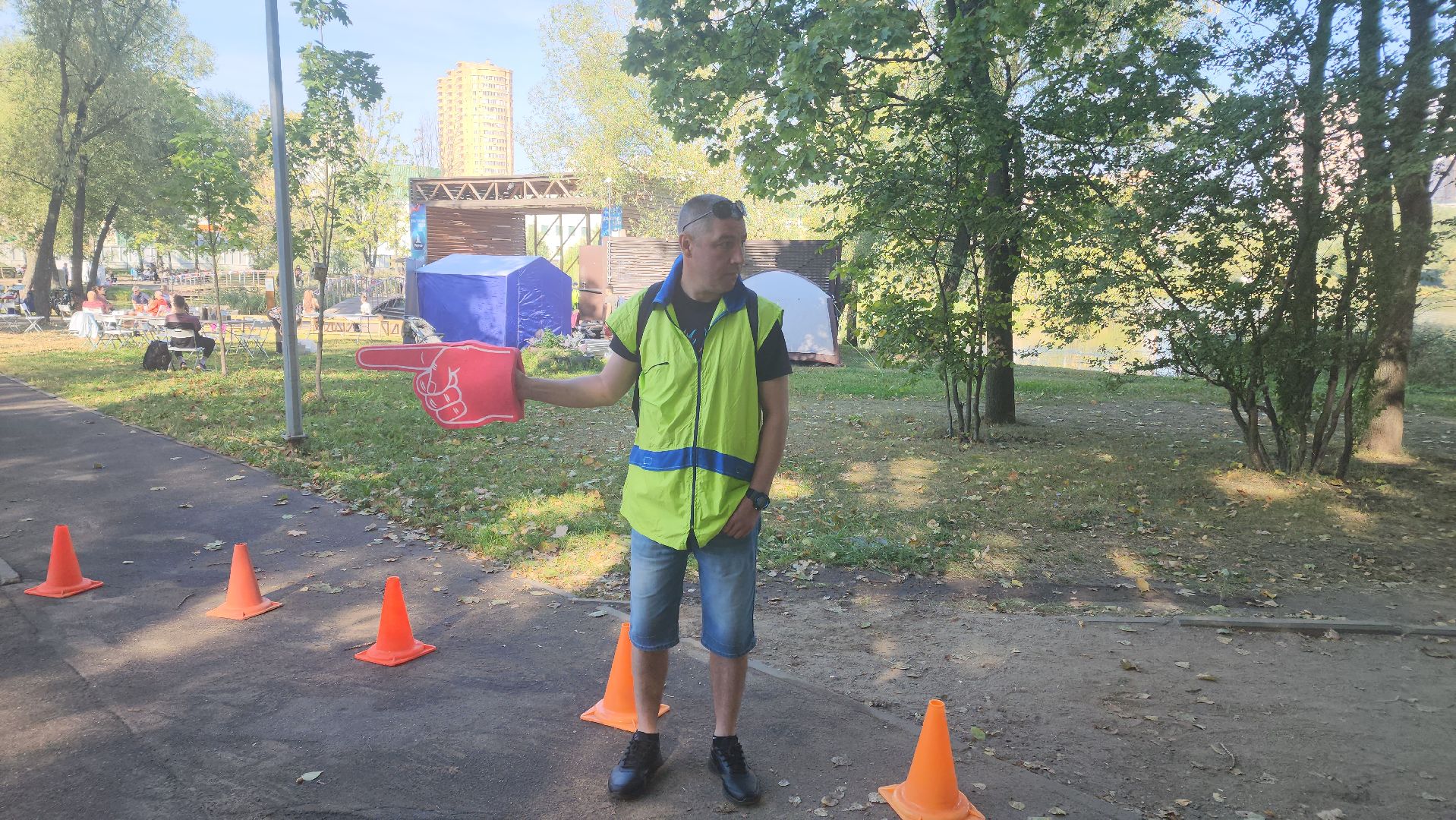 Реутов, спорт, реутов бежит, забег, фабричный пруд, день города, праздник,