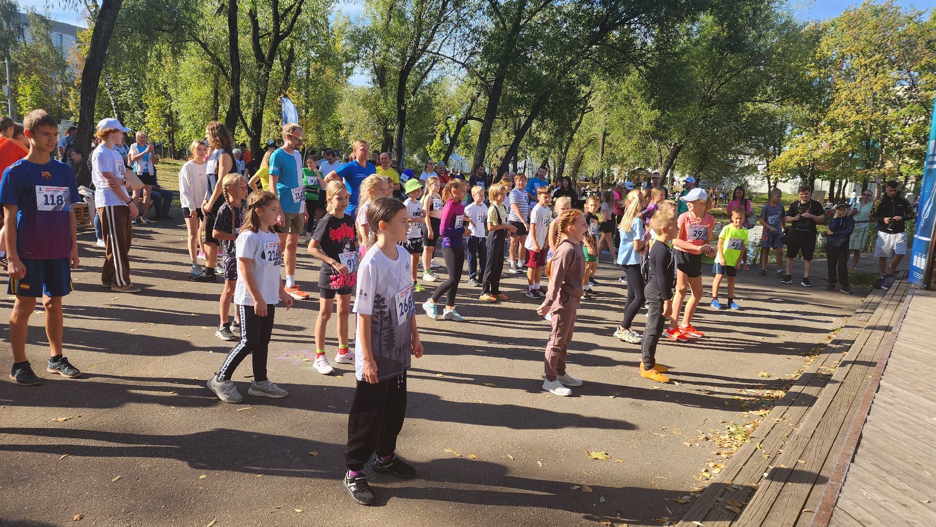 Реутов, спорт, реутов бежит, забег, фабричный пруд, день города, праздник,