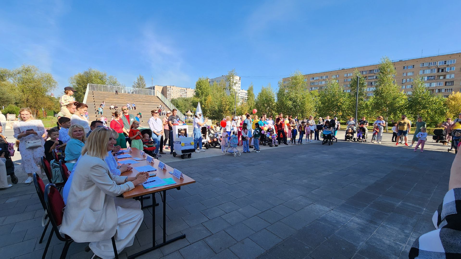 день города, Лобня, Парад колясок,