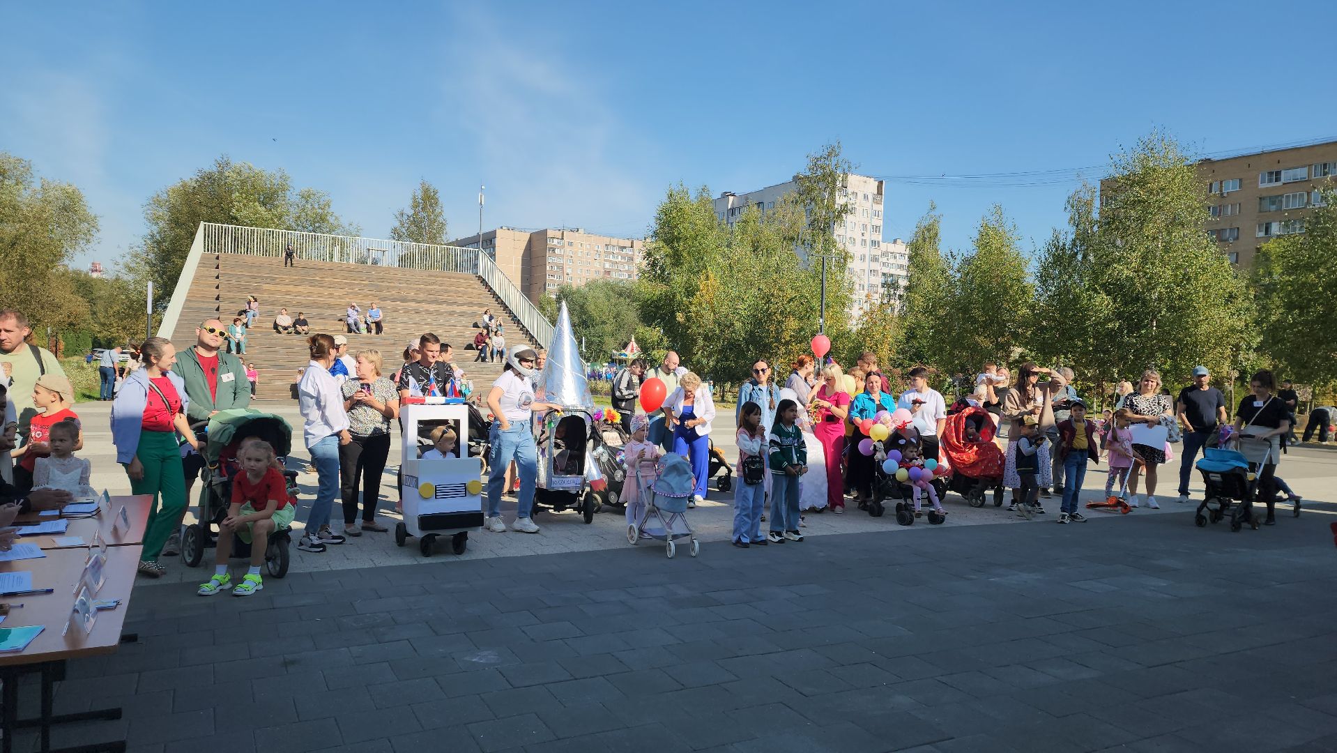 день города, Лобня, Парад колясок,