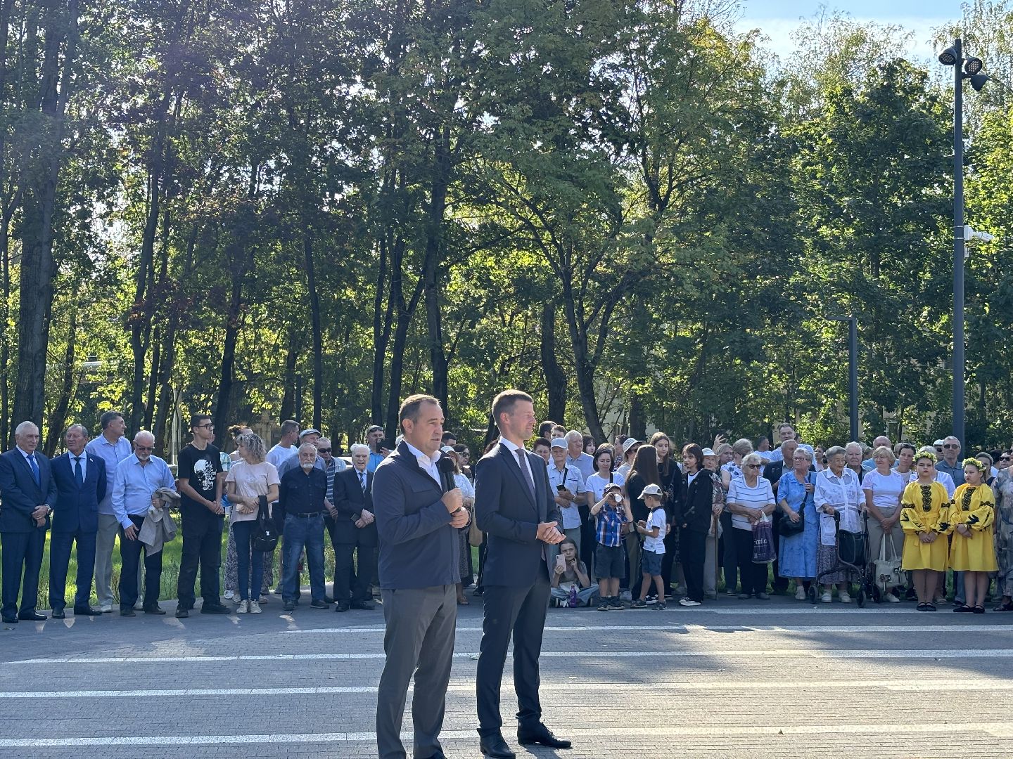 сквер, микрорайон заря, благоустровйство, день города балашиха,