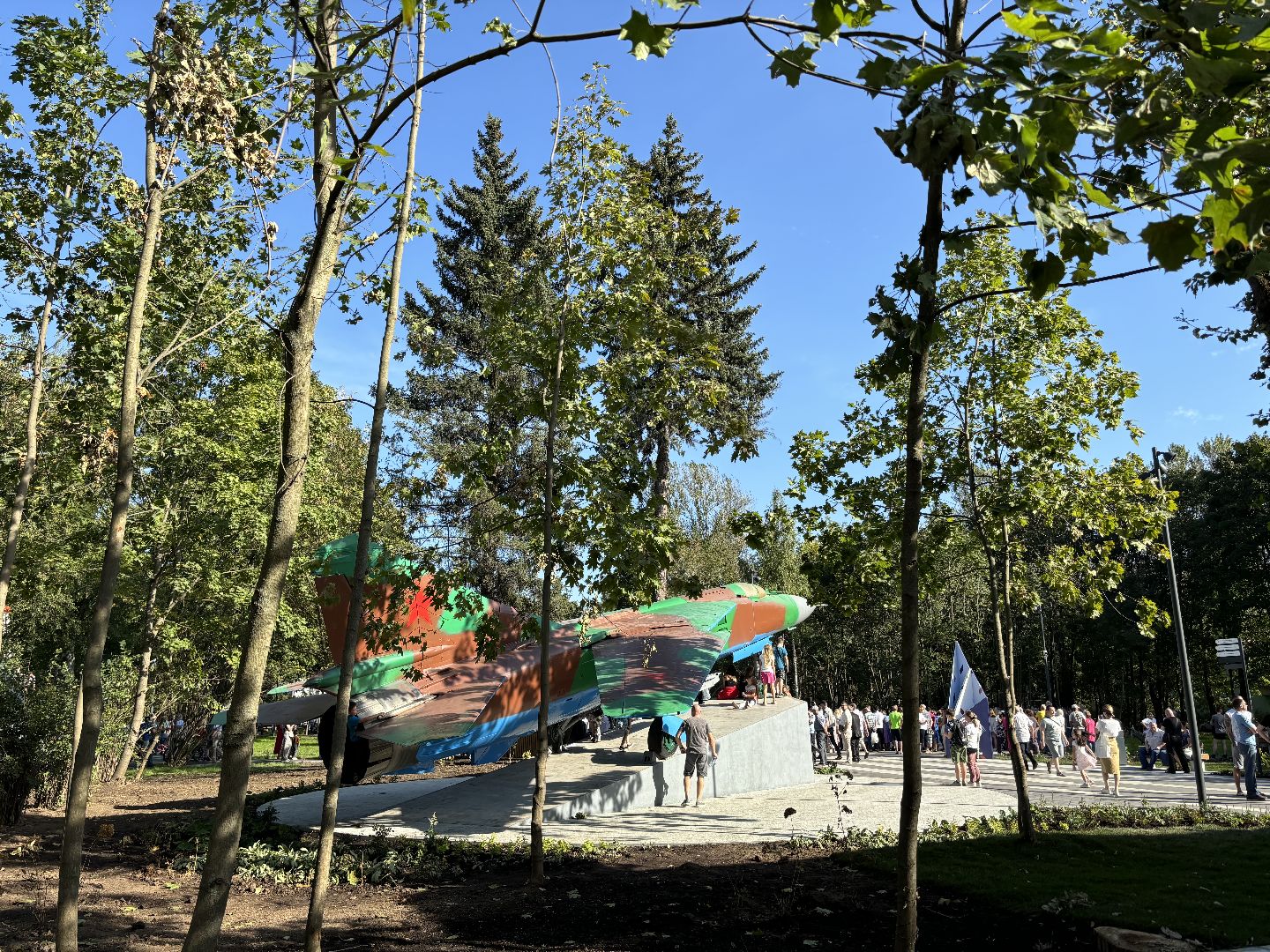 сквер, микрорайон заря, благоустровйство, день города балашиха,