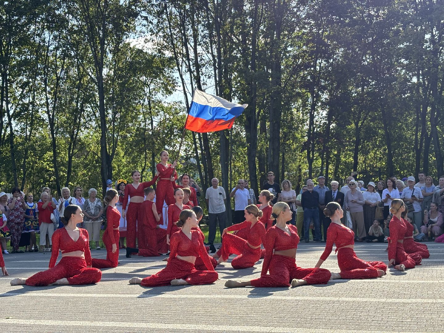 сквер, микрорайон заря, благоустровйство, день города балашиха,