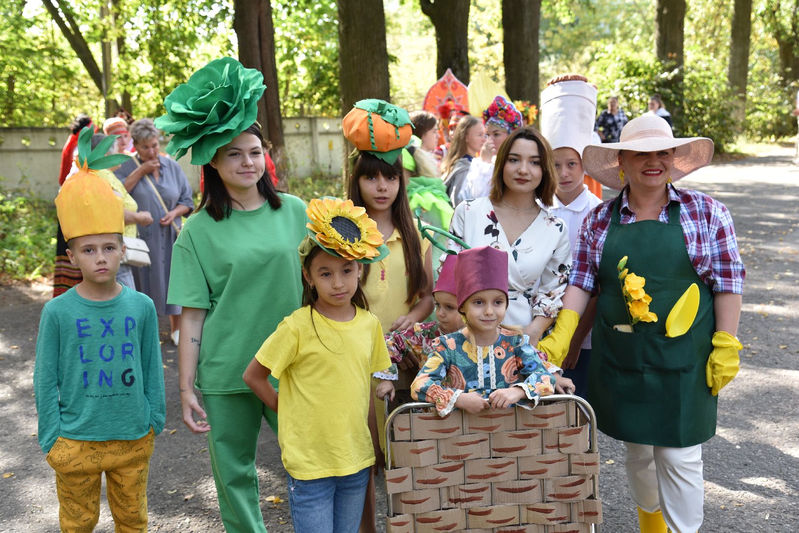 лотошино, лотошинский парк, разгуляй, парки подмосковья, фестиваль народного творчества,