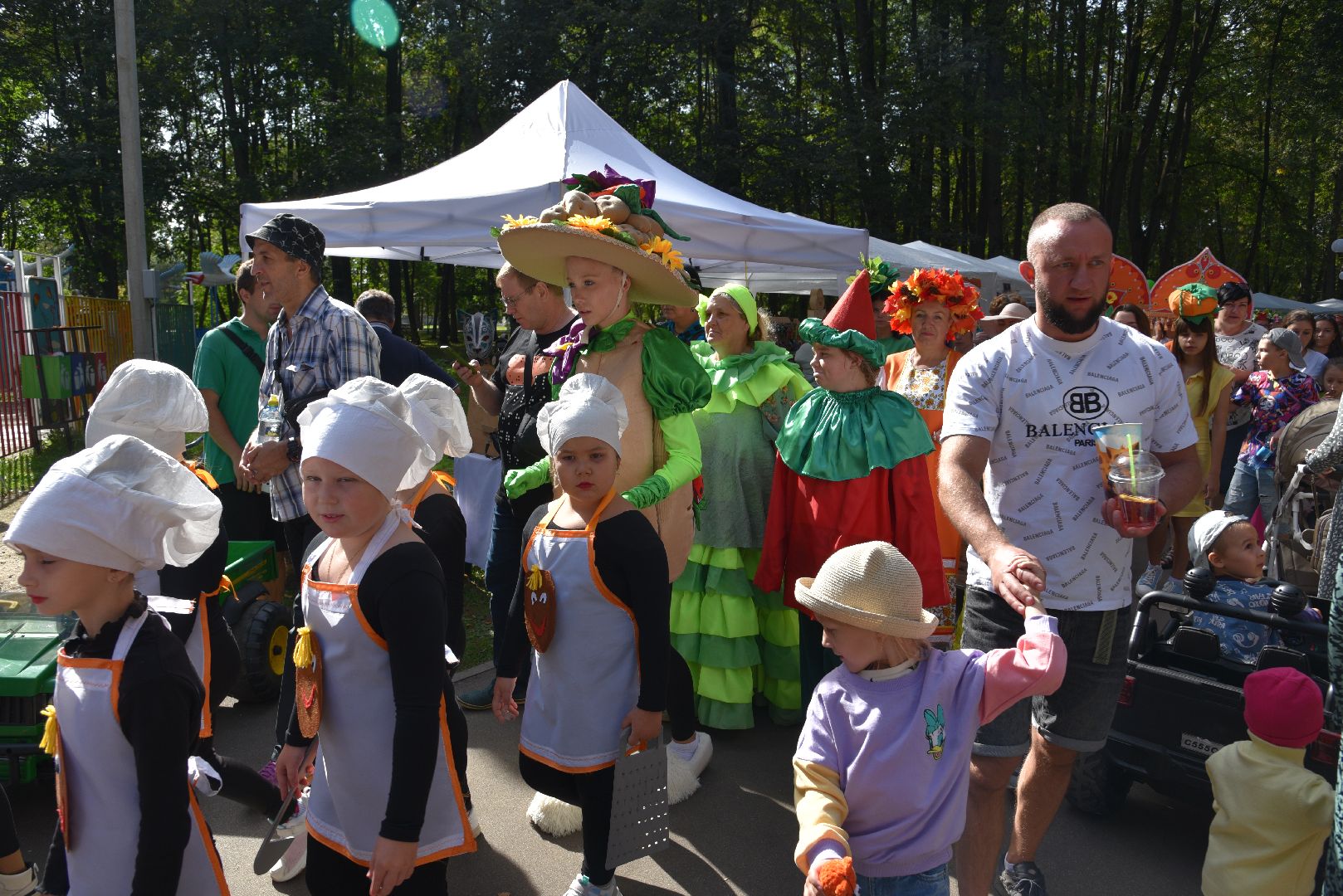 лотошино, лотошинский парк, разгуляй, парки подмосковья, фестиваль народного творчества,