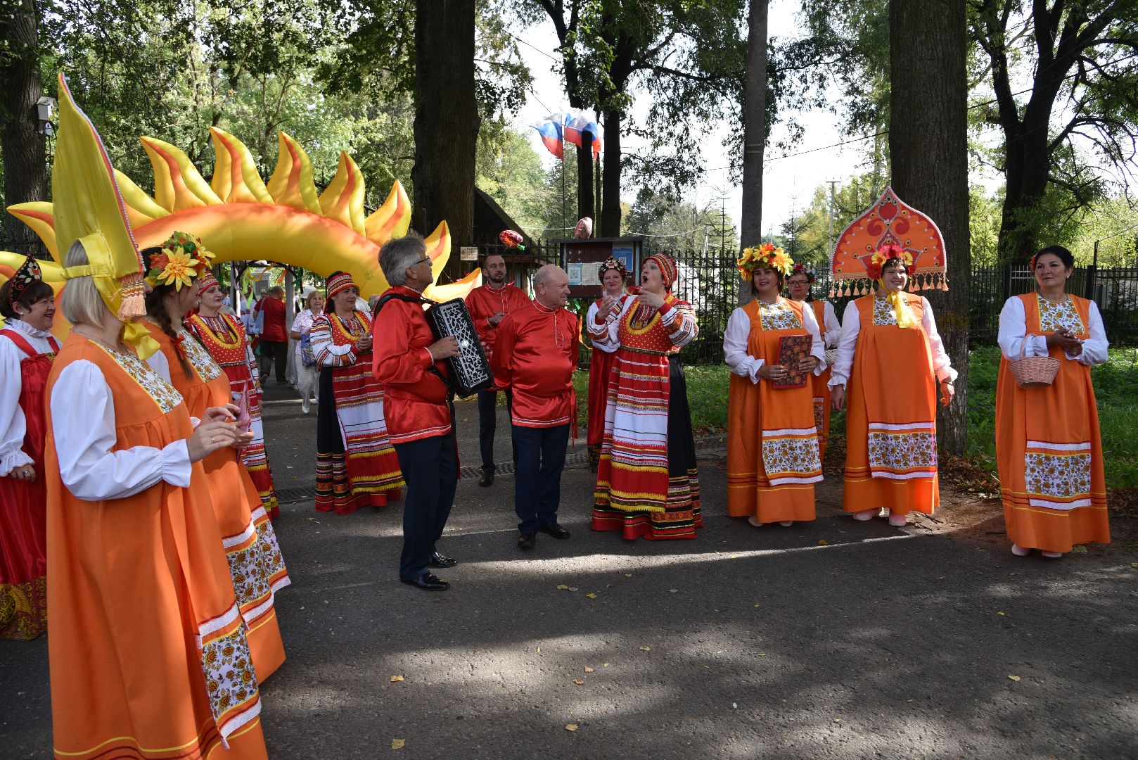 лотошино, лотошинский парк, разгуляй, парки подмосковья, фестиваль народного творчества,