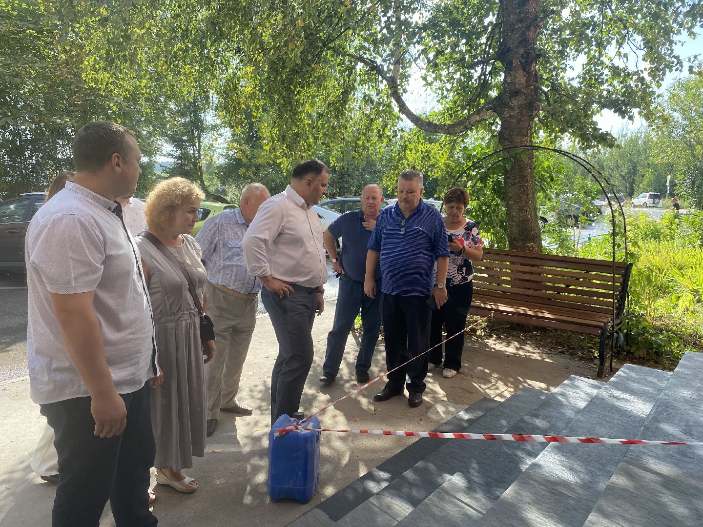 Мой подъезд, ремонт подъездов мкд, заозерный Власиха, замена ступеней, композитные накладки на ступени,