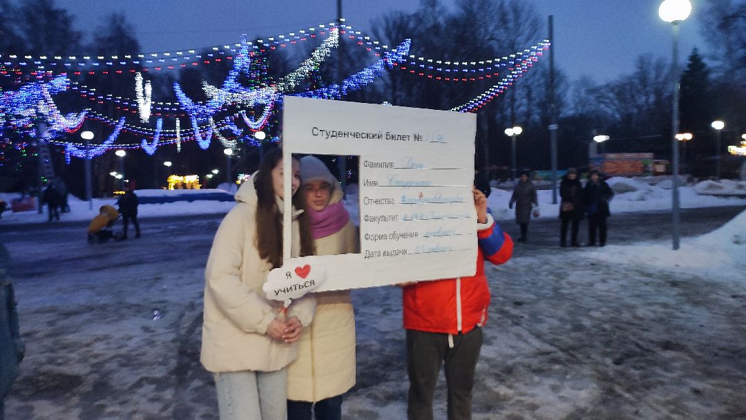 Кашира, общество