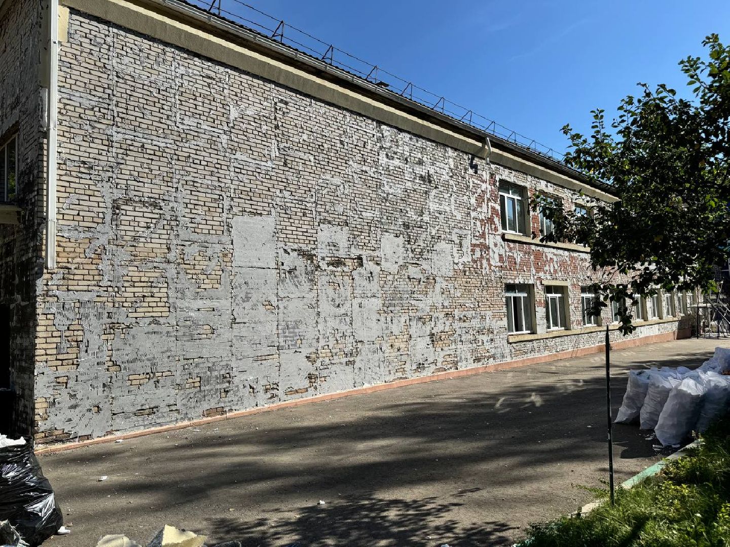 капитальный ремонт школы, фасадные работы, демонтаж, бригада, городской округ восход,