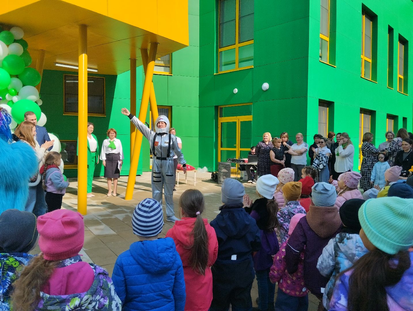 Детский сад, открытие