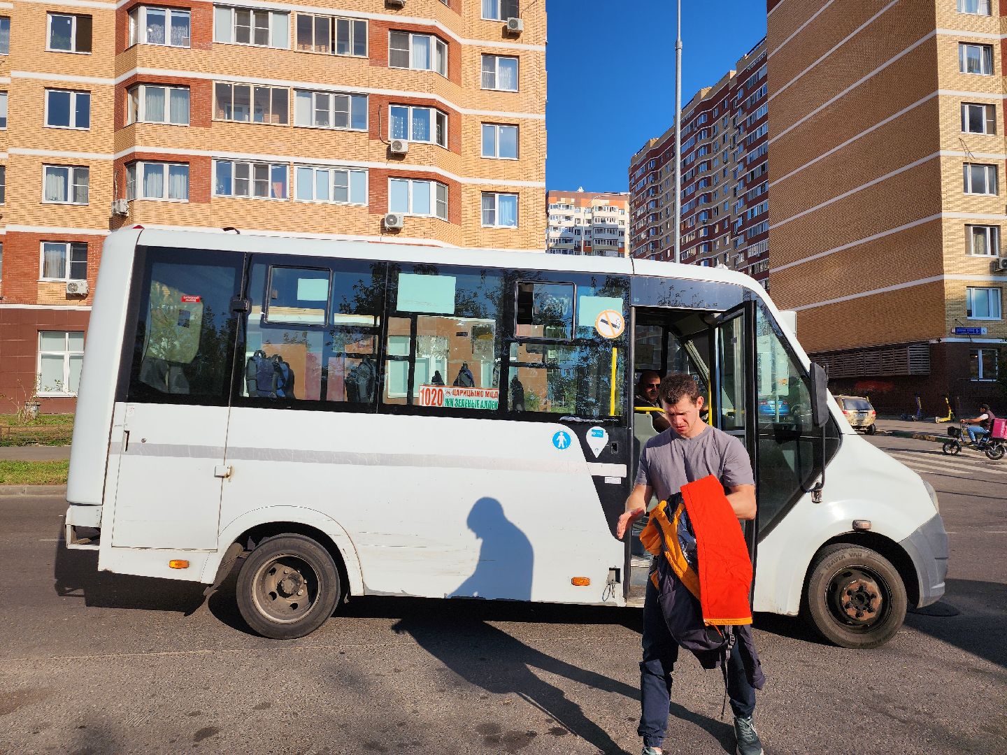 перевозчик мострансавто, автобусы ленинский го, видное зеленые аллеи, маршруты 1020, АО Мострансавто,общественный транспорт лго,