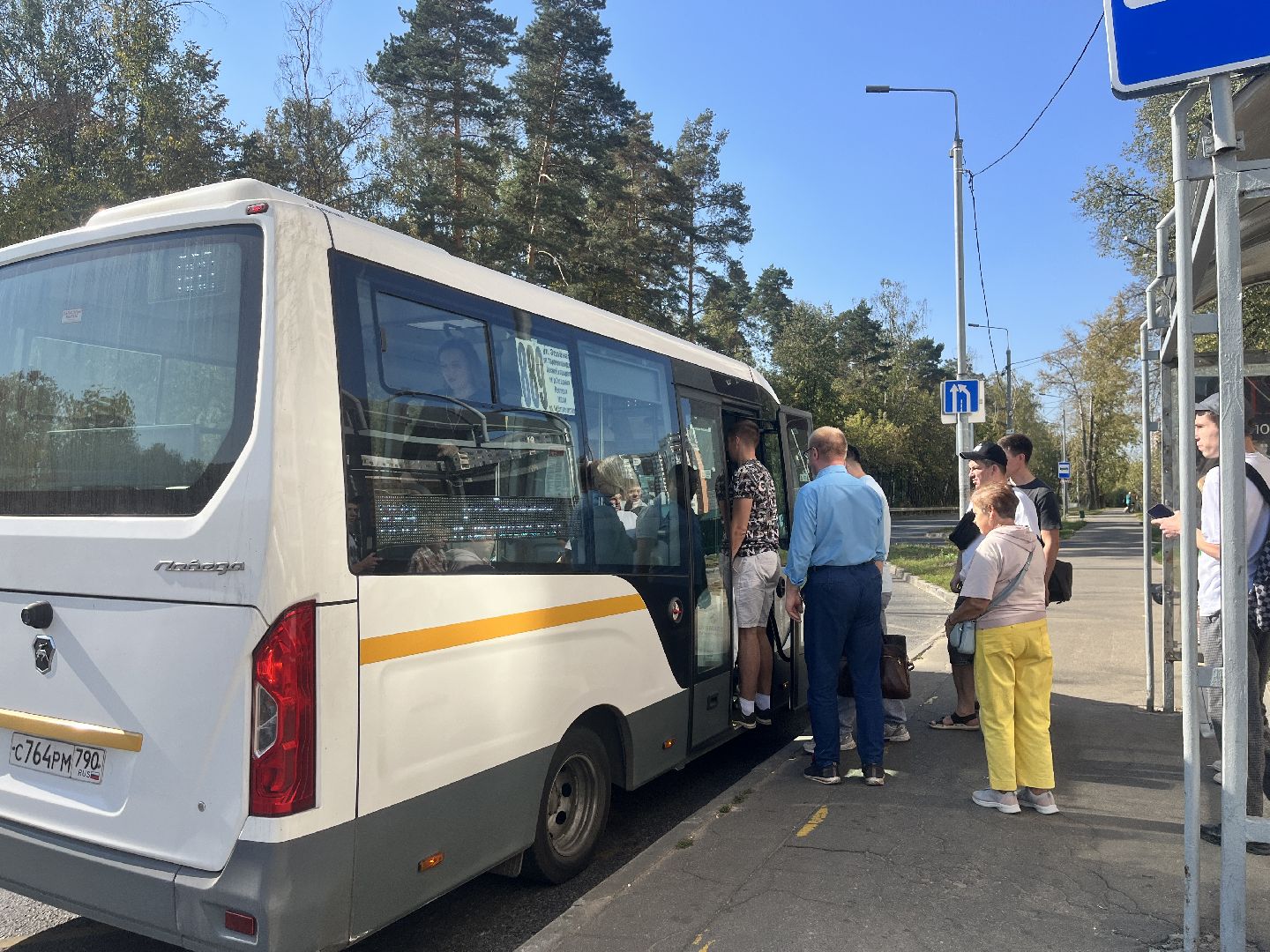 автобус, автобусный парк, автобусный маршрут,