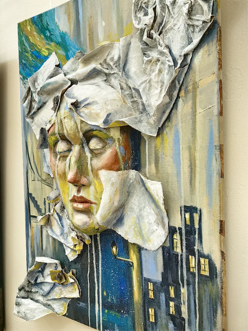 выставка картин, цдк, художница, творчество, сюрреализм, магия, свет, открытие,