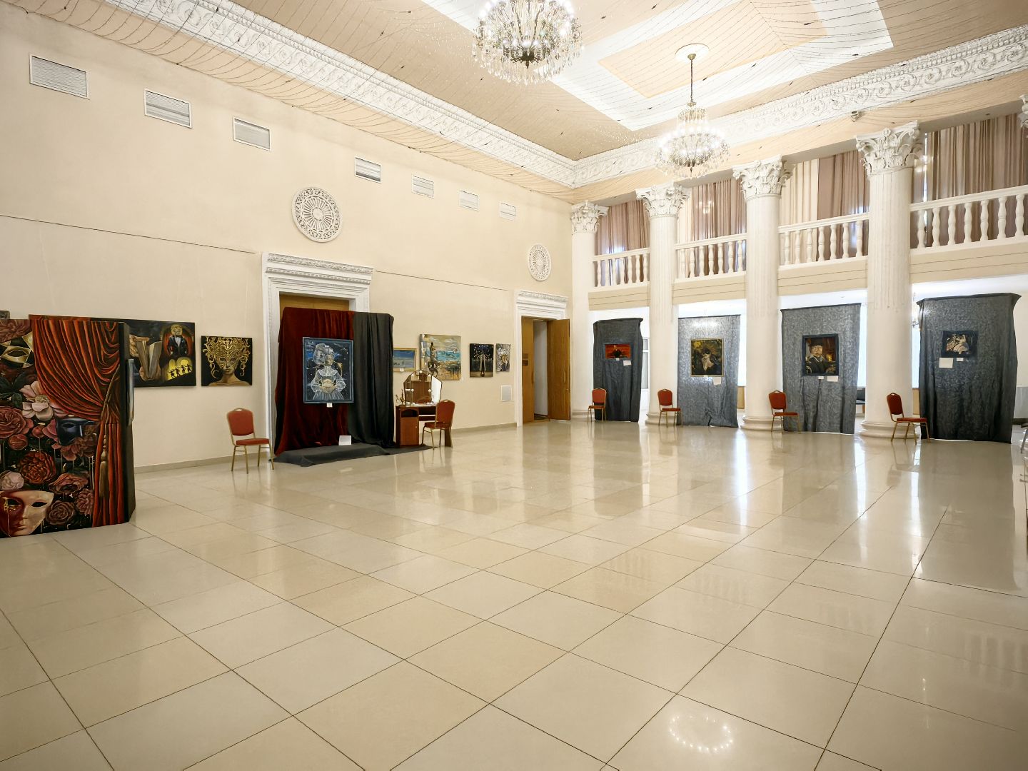 выставка картин, цдк, художница, творчество, сюрреализм, магия, свет, открытие,