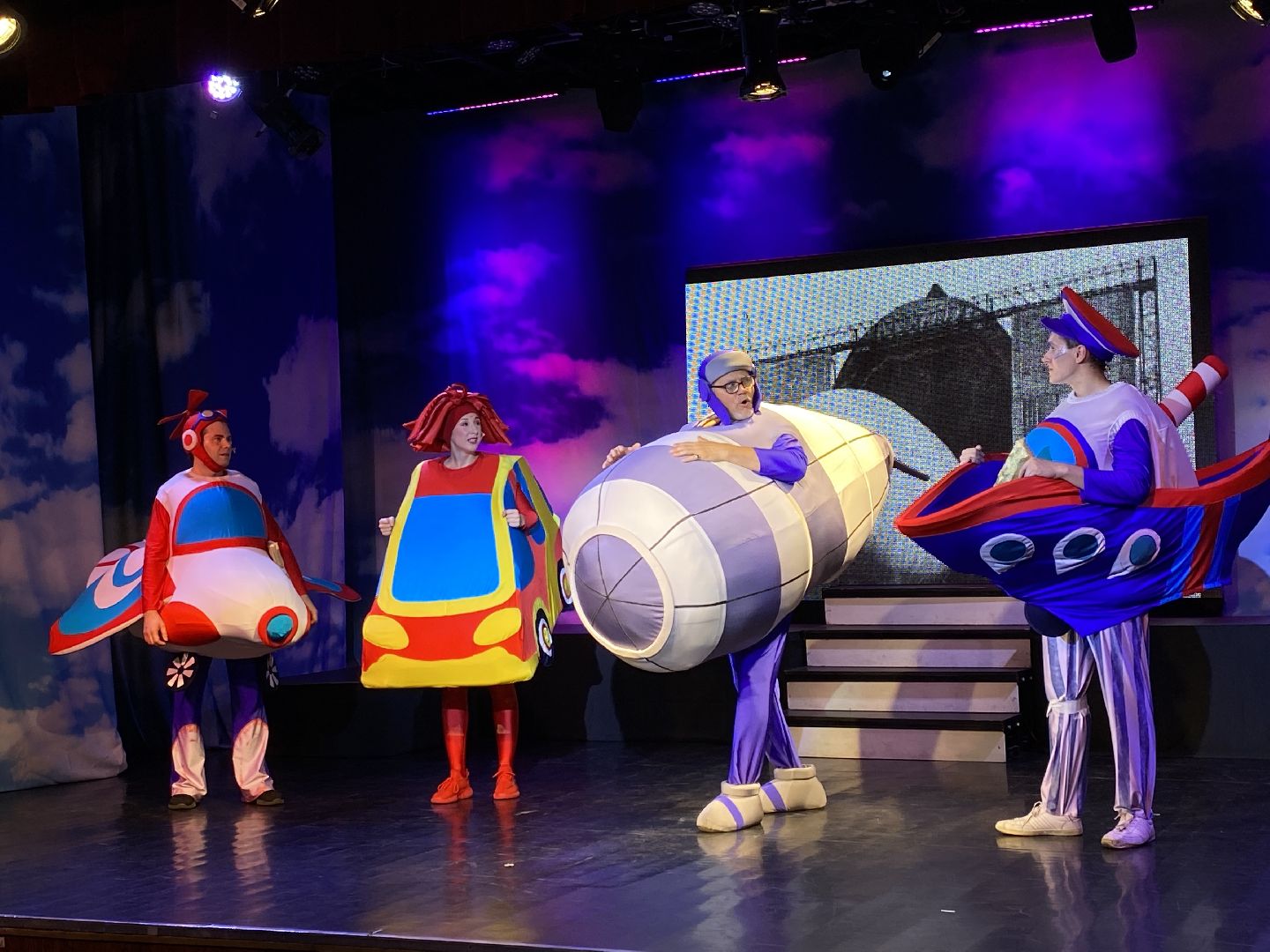 долгопрудный, 34 театральный сезон, долгопрудненский театр город, юные зрители, сво,