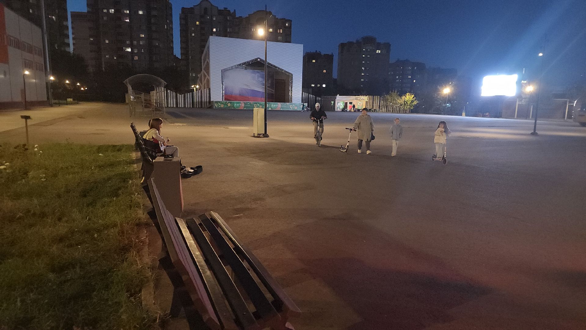 долгопрудный, центральный парк, светодиоды, цветник,клумбы,