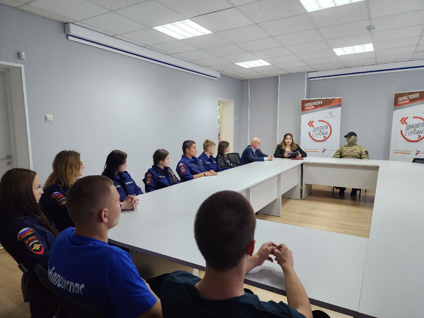 общество, жители, ногинск, школьники, молодежный центр, боец сво, диалоги с героями,