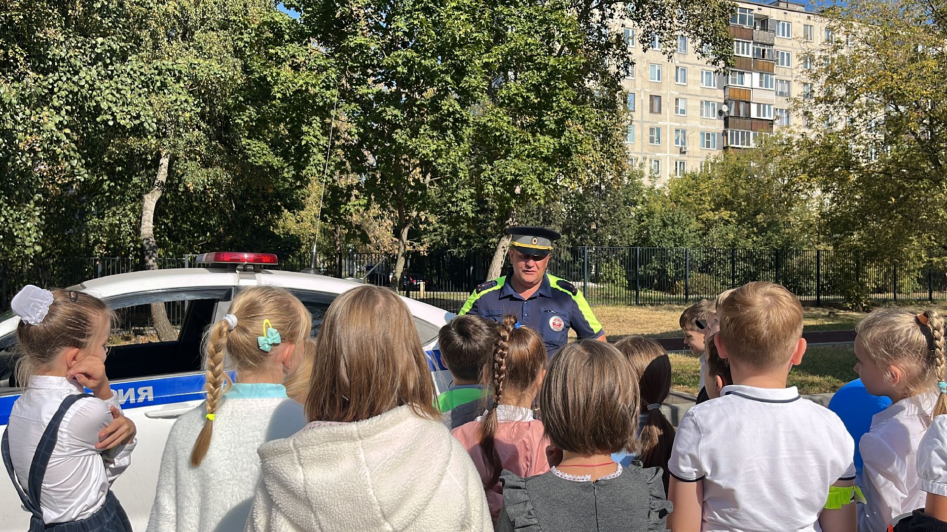 гибдд, госавтоинспекторы, госавтоинспекция, дети, школа, школьники, день безопасности, День безопасности дорожного движения,