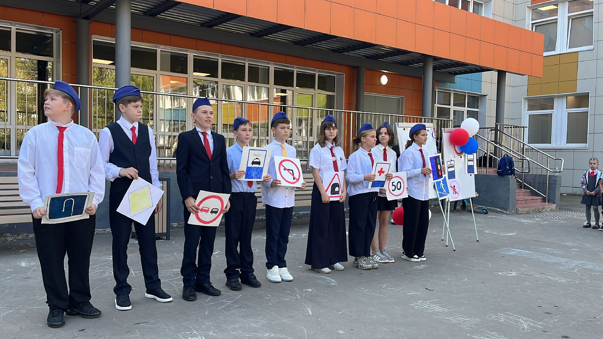 гибдд, госавтоинспекторы, госавтоинспекция, дети, школа, школьники, день безопасности, День безопасности дорожного движения,