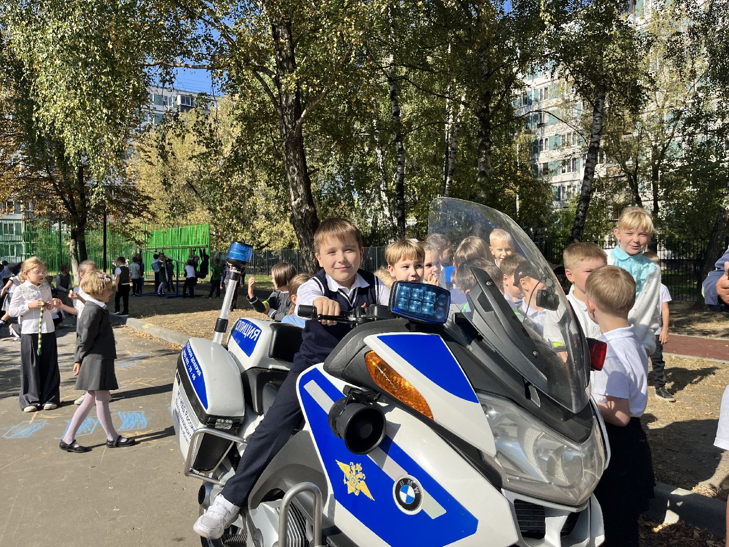 гибдд, госавтоинспекторы, госавтоинспекция, дети, школа, школьники, день безопасности, День безопасности дорожного движения,