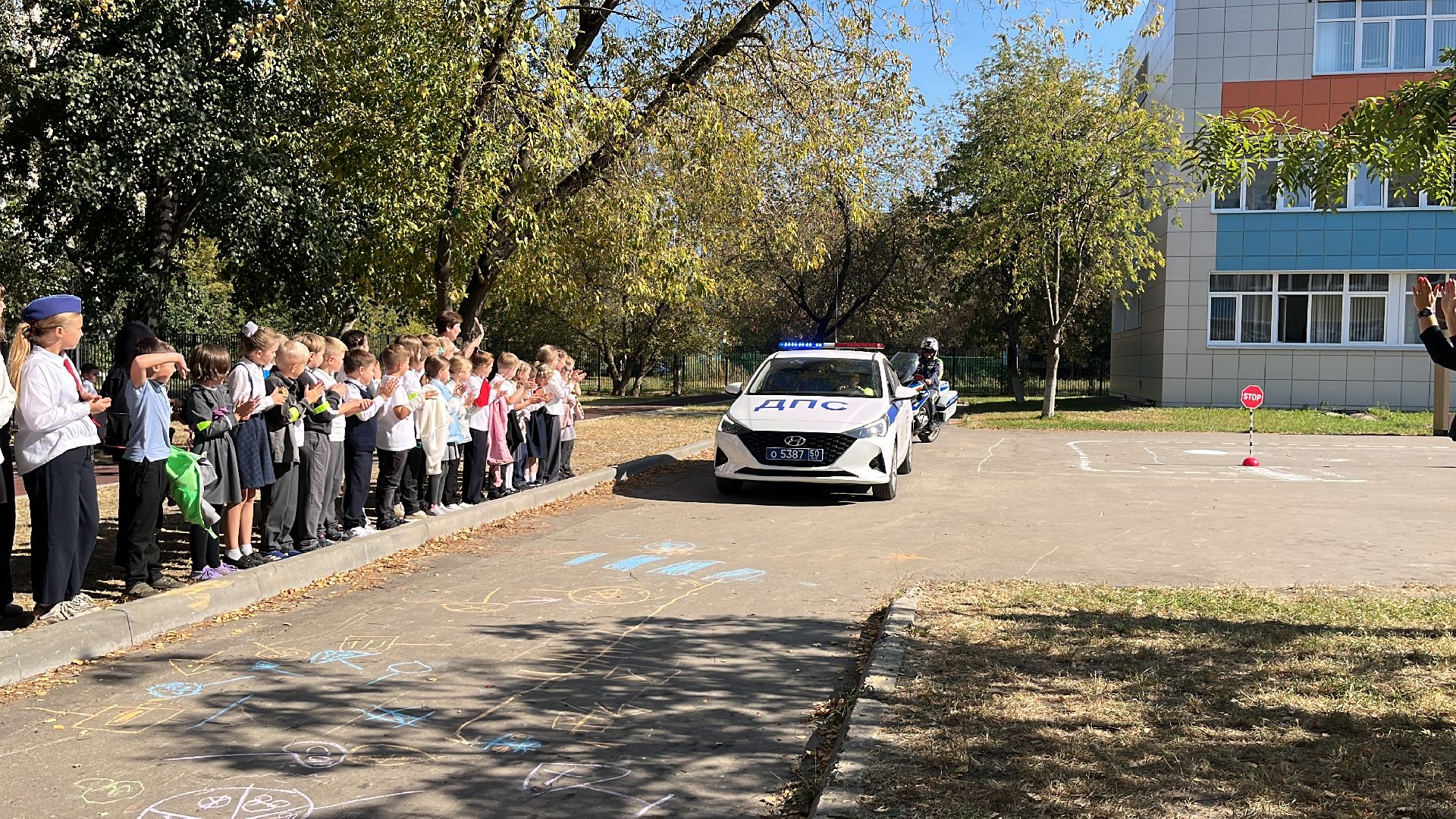 гибдд, госавтоинспекторы, госавтоинспекция, дети, школа, школьники, день безопасности, День безопасности дорожного движения,