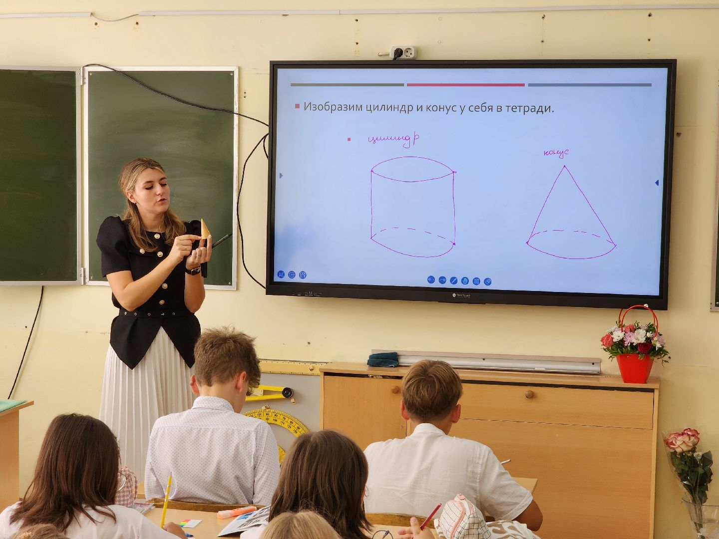 Чехов, школа 3, новый учитель, преподаватель математики, Анастасия Гроза, биография, целевое обучение, целевое направление, глава округа михаил собакин, меры поддержки, помощь молодым педагогам,