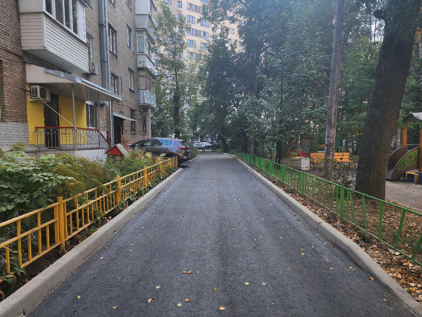 Благоустройство, придомовая территория, замена асфальта во дворе,