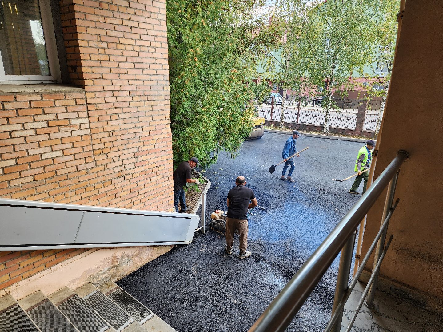 Дубна, Университет Дубна, Благоустройство, укладка асфальта,